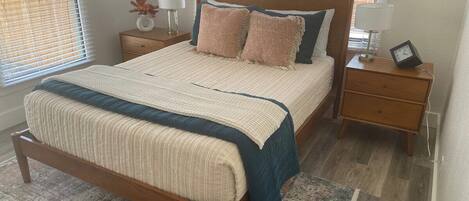 2 habitaciones, tabla de planchar con plancha y wifi gratis