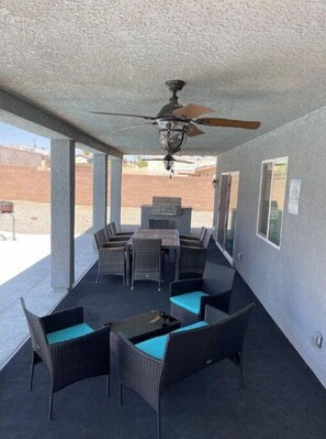 Outdoor dining - "Serene Desert Oasis” (Lake Havasu City)