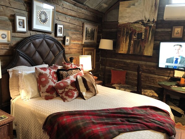 1 bedroom, iron/ironing board, travel cot, free WiFi