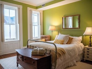 3 Schlafzimmer, Schreibtisch, Bügeleisen/Bügelbrett, kostenloses WLAN