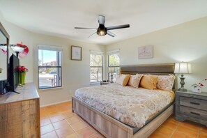 2 bedrooms, desk, iron/ironing board, Internet - Tucson Oasis: Heated Pool, Tennis Court, Hiking! (Tucson)