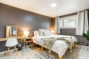 1 slaapkamer, een strijkplank/strijkijzer, internet, beddengoed