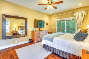 2 bedrooms, iron/ironing board, WiFi, bed sheets - Rustic Retreat in Cadiz: On Lake Barkley (Cadiz)