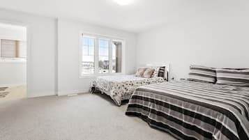3 bedrooms, iron/ironing board, travel crib, free WiFi