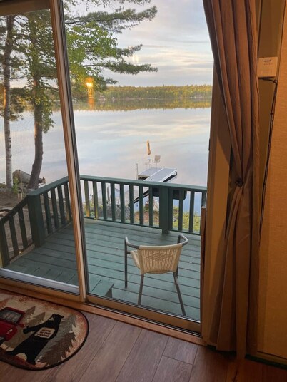 Beautiful lakefront cottage, Ambajejus Lake