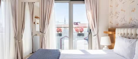 Deluxe-Maisonette, 1 Schlafzimmer, Terrasse | 1 Schlafzimmer, hochwertige Bettwaren, individuell dekoriert