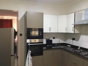 Private kitchen - Modern Cozy Apartment (Thindigua Kiambu)