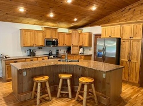 Cabin Rental on Ojibway Lake near Park Rapids - accommodates 7