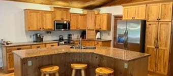 Cabin Rental on Ojibway Lake near Park Rapids - accommodates 7