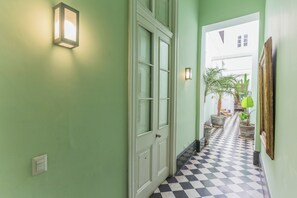 Villa, 2 Bedrooms | Living area | 40-inch Smart TV with cable channels