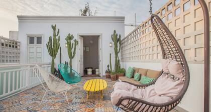 Villa in Barranco by Wynwood House