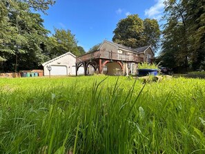 Bagian depan properti