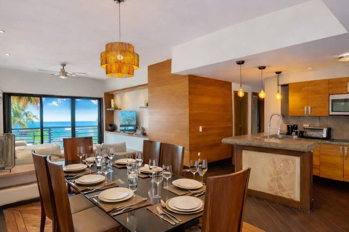 Cobertura presidencial | Cofres nos quartos, ferros/tábuas de passar roupa, Wi-Fi de cortesia