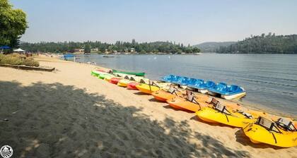 Relax & Refresh near Yosemite! NEWLY LISTED Stunning Pine Mountain Lake Chalet