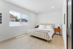 4 bedrooms, WiFi