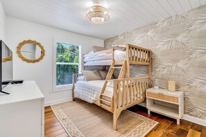 3 chambres, lit parapluie, Wi-Fi gratuit, draps fournis