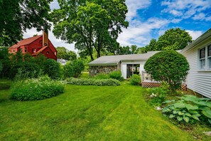 Exterior - Entire Home in Sunny Saco + Gym (Saco)