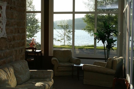 Saguão. Logis Hotel Le 120