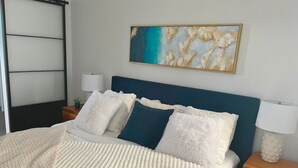 3 Schlafzimmer, Schreibtisch, Bügeleisen/Bügelbrett, kostenloses WLAN
