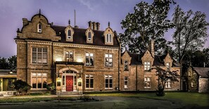 Exterior - Rodman Hall (St. Catharines)