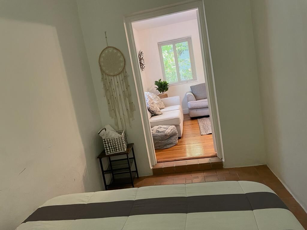 3 bedrooms, desk, iron/ironing board, free WiFi