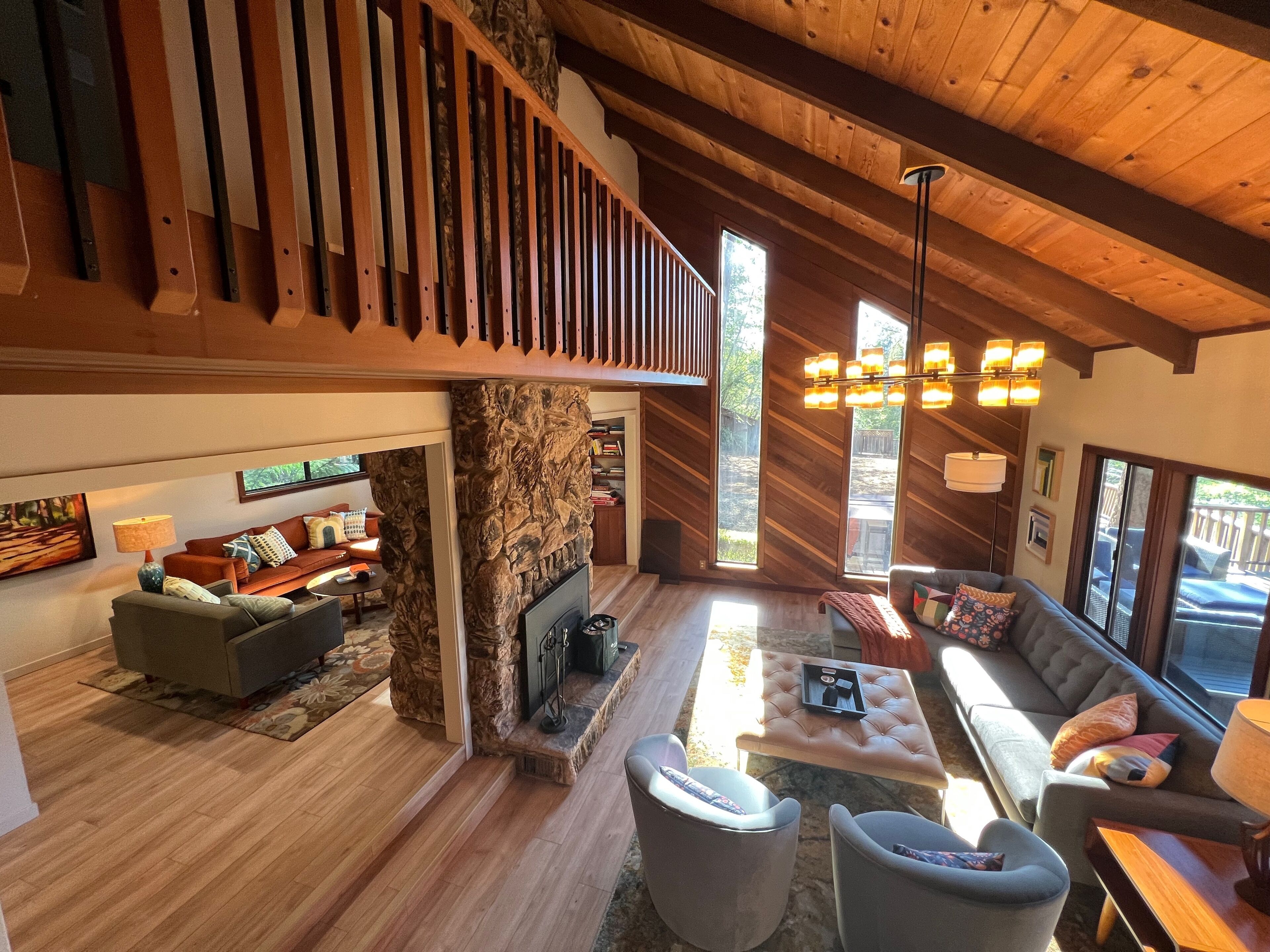 Sundance Retreat - Modern, spacious redwood escape!