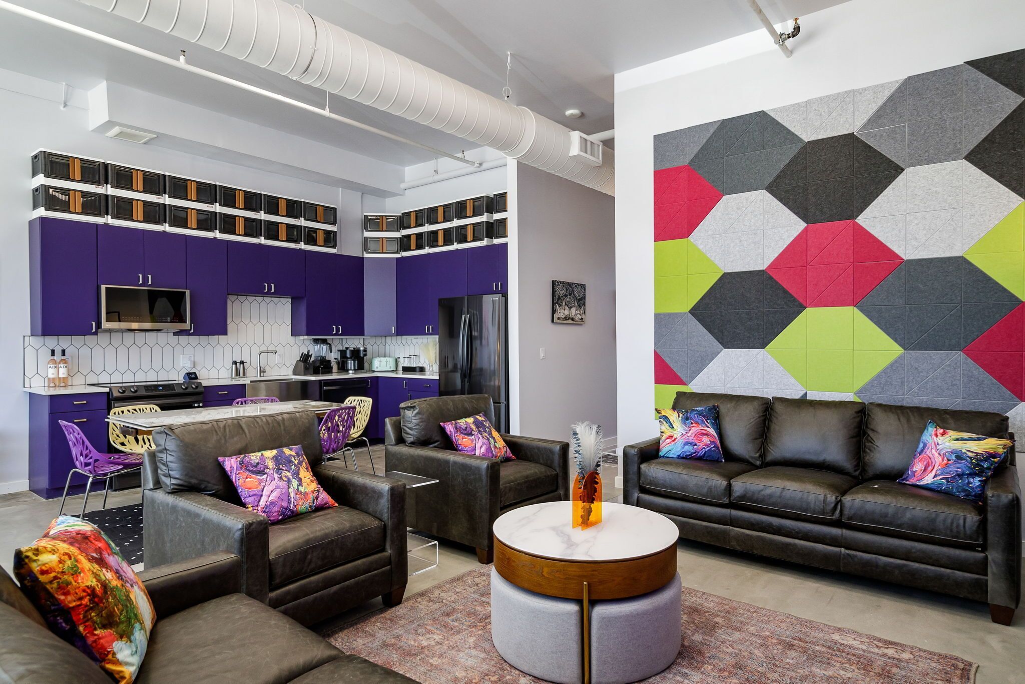 Stylish, vibrant, new apartment just East of downtown Austin!
