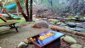 Property grounds - Magical River House ! near Sequoia Park, 2 decks, BBQ, Firepitš„ (Three Rivers)