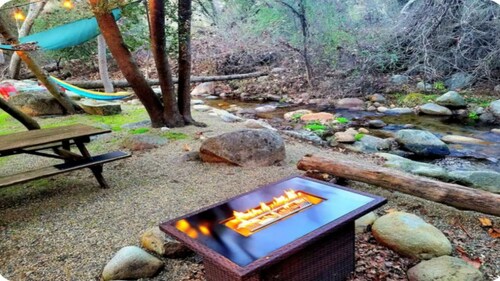 Magical River House ! near Sequoia Park,  2 decks, BBQ, Firepit🔥