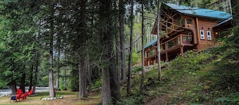 Perry River Lodge, a Riverside Retreat