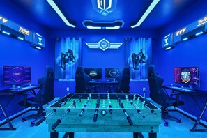Spielezimmer