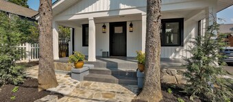 Modern Farmhouse for Rent - 5 mins from downtown Bethesda! 