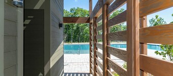 Camp Cotter at Blue Ridge Mountain Club - views, walk to restaurant, gym