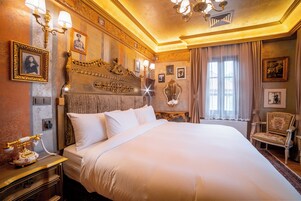 Grand Room | Egyptian cotton sheets, premium bedding, memory foam beds, minibar