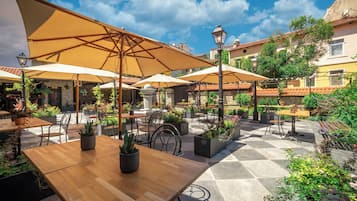 Premier-Zimmer | Blick auf den Garten