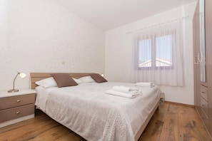 Apartment | 3 bedrooms - Apartments Marijan - Beautiful View (Trogir)