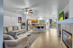 智能電視、壁爐