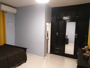 1 Schlafzimmer, Bügeleisen/Bügelbrett, kostenloses WLAN, Bettwäsche