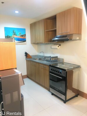 Apartment, 2 Bedrooms, Accessible, Patio | Interior - 2 Bedroom Condo at Midpoint Residences With City View (Mandaue)