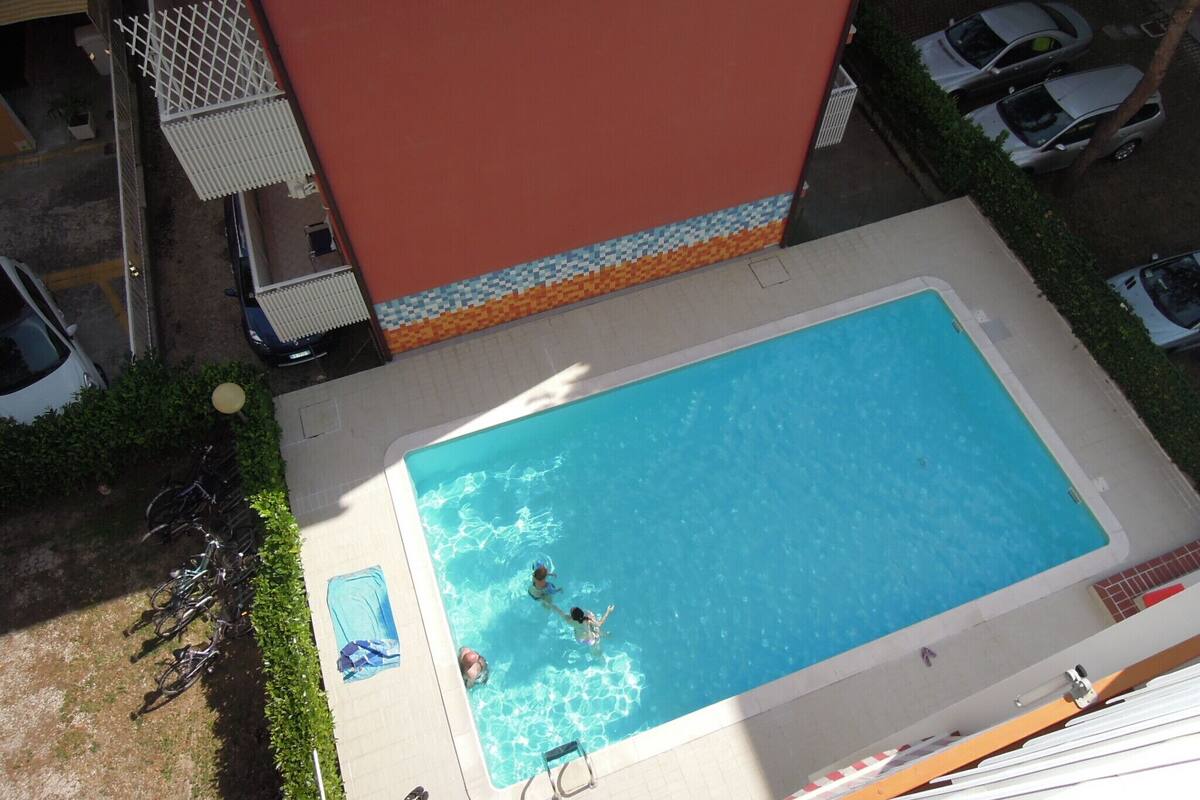 Appartamento, 2 camere da letto, balcone, vista giardino | Piscina | Piscina all'aperto