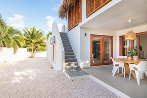 Villa, 5 chambres, piscine privée, vue sur le jardin | Restauration en plein air