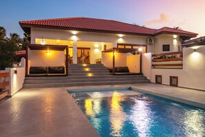 Pool - Luxurious Villa Blou, Steps From Beach Jan Thiel (Jan Thiel)