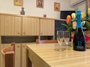 Apartment, 2 Bedrooms, Balcony, Garden View | Interior