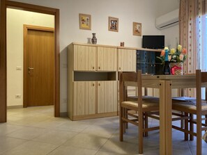 Apartment, 2 Bedrooms, Balcony, Garden View | Dining room - Spacious Apartment for Six-beahost (Rosolina)