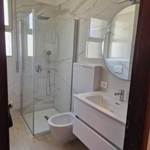 Appartement, 3 chambres, vue jardin | Salle de bain