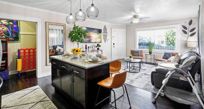 NO Cleaning Fee! - Games - Private Patio - Free Parking - Prime Spot!