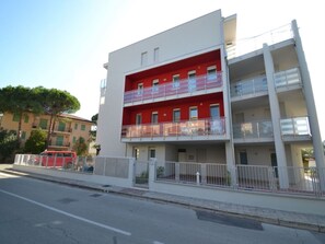 Appartamento, 2 camere da letto, balcone, vista città | Ingresso della struttura