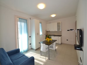 Apartment, 2 Bedrooms, Balcony, City View | Dining - Modern Apartment With two Balconies (Rosolina)