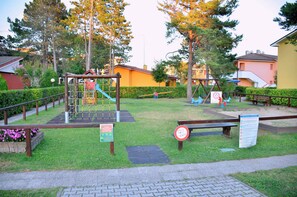 Children’s area - Cozy Flat in Residence With Swimming Pool-beahost (San Michele al Tagliamento)