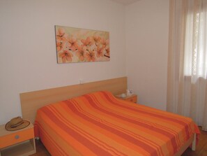 Apartamento, 2 quartos, varanda, vista para o jardim | 3 quartos